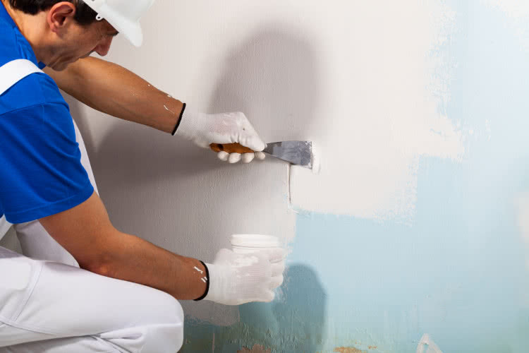 Częściowe szpachlowanie Tikkurila Presto.