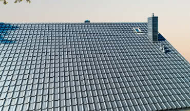 Jak wykorzystać odpady po kryciu dachu blachą?